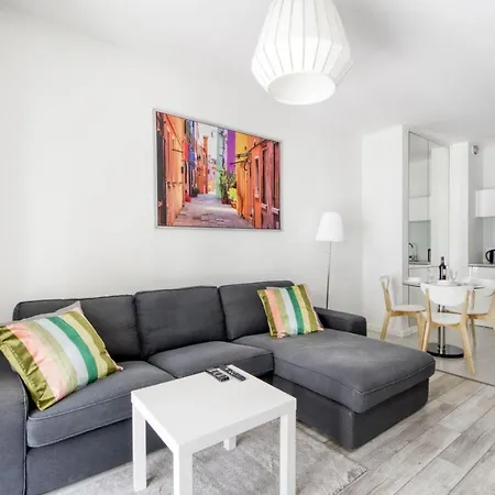 Night Mennica Apartment Warschau