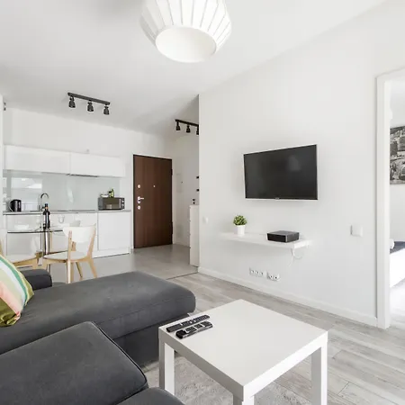 Apartment Night Mennica