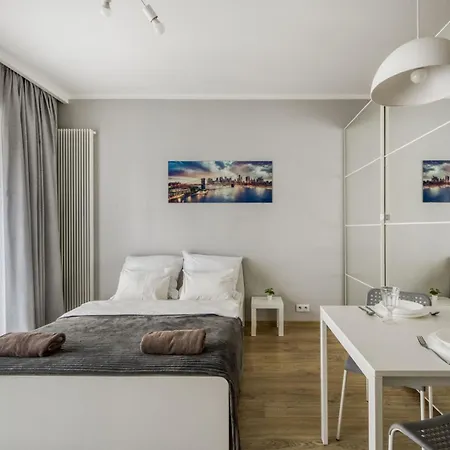 Apartamento Night Mennica *