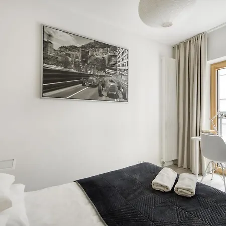 Apartment Night Menica